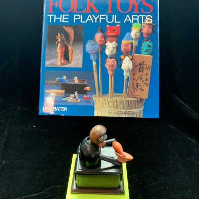 Japanese Folk Toy depicted in Book.jpg